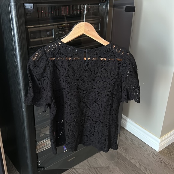 Black Laced t-shirt - Picture 2 of 2